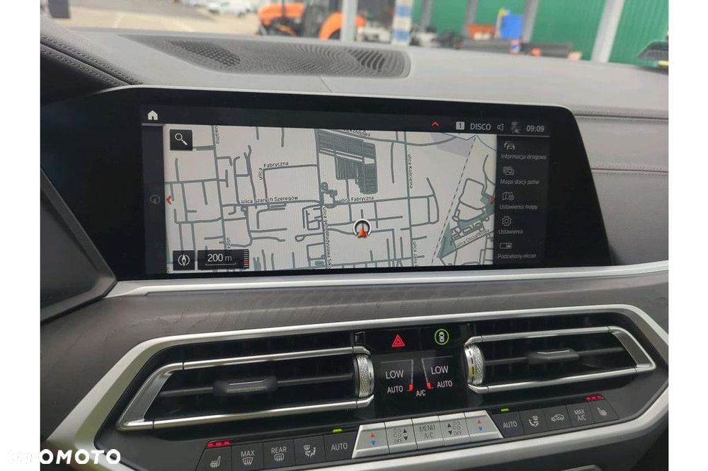 BMW X7 - 7