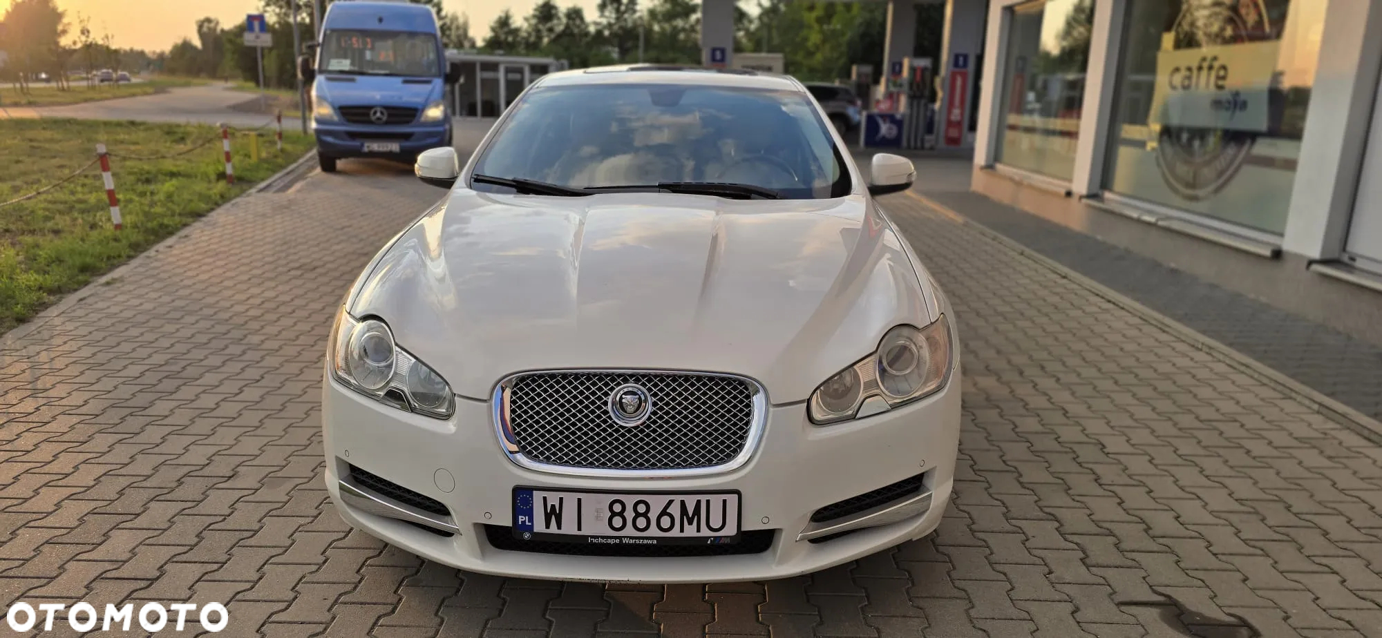 Jaguar XF 4.2 Super V8 - 2
