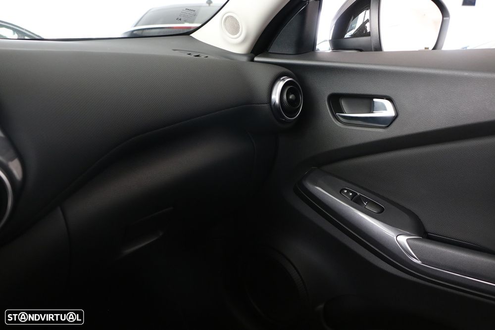 Nissan Juke 1.0 DIG-T Acenta DCT - 16