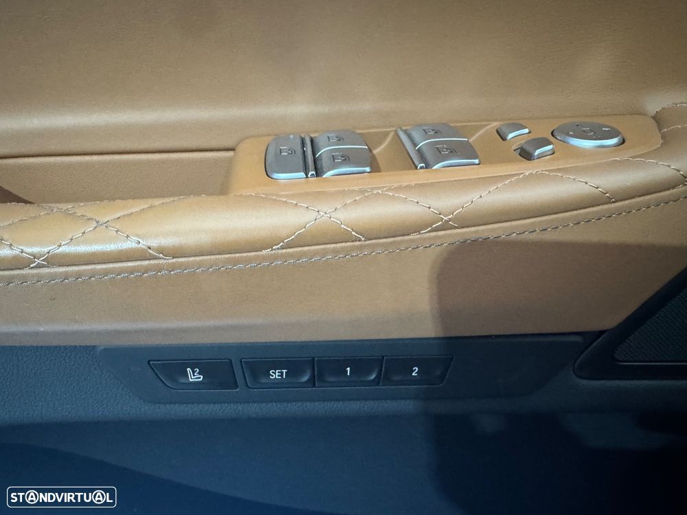 BMW 740 d xDrive Pack M Auto - 26