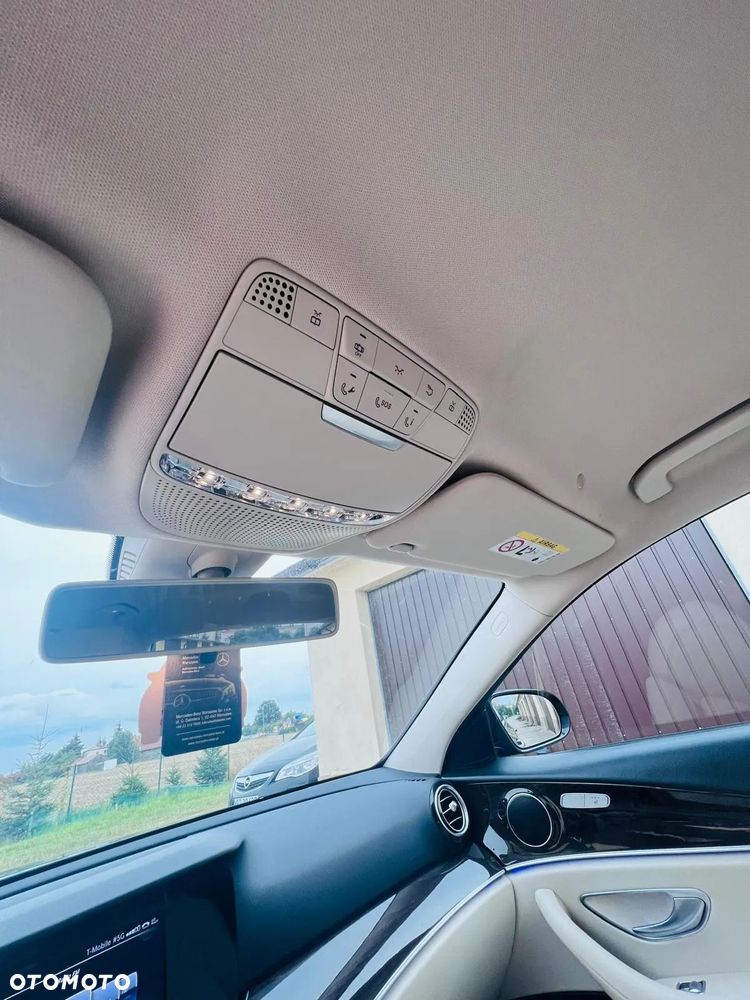 Mercedes-Benz Klasa E 220 d 9G-TRONIC - 9