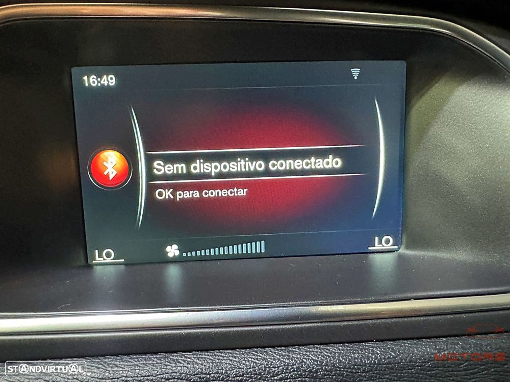 Volvo V40 D2 Black Line - 30