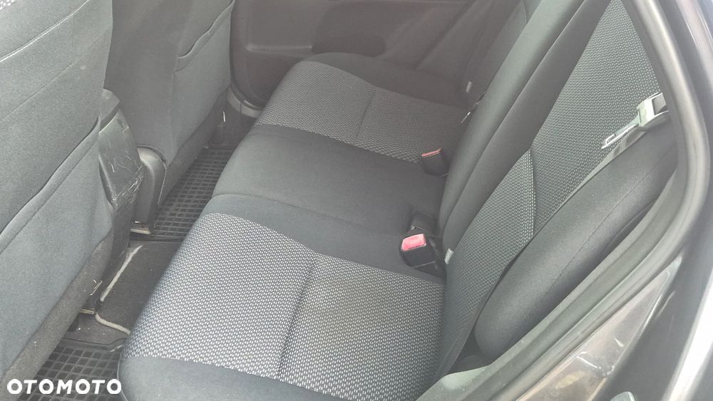 Toyota Auris 1.6 Sol - 15