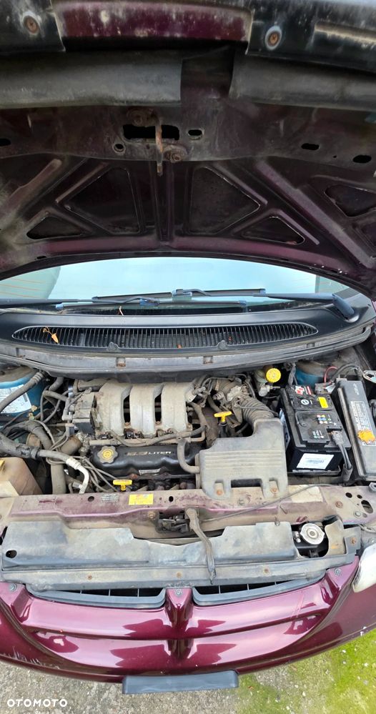 Dodge Grand Caravan Base 3.3 - 5