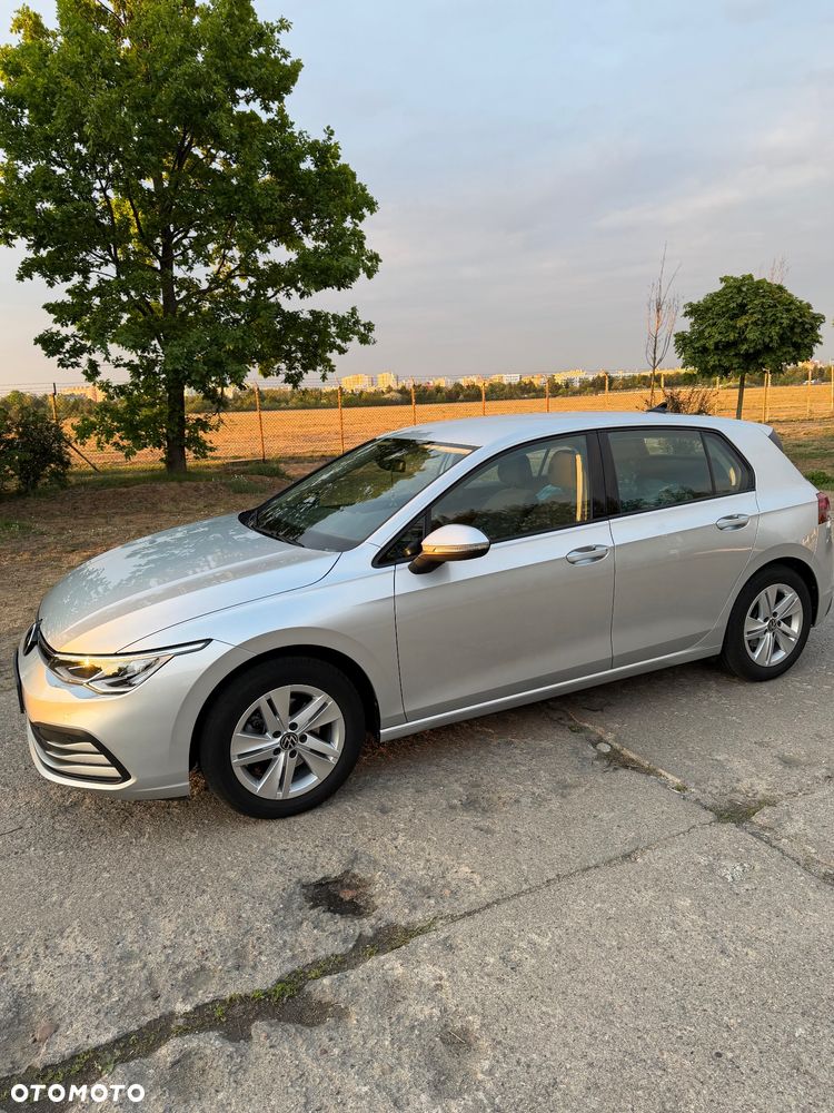 Volkswagen Golf 1.0 TSI Life - 1