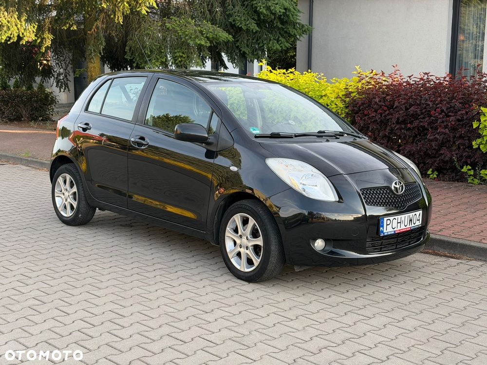 Toyota Yaris 1.3 VVT-i Executive - 2