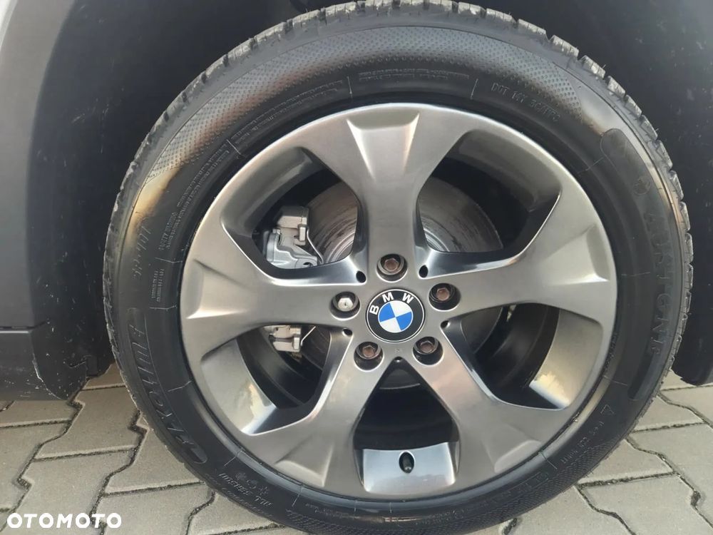 BMW X1 sDrive18d - 26