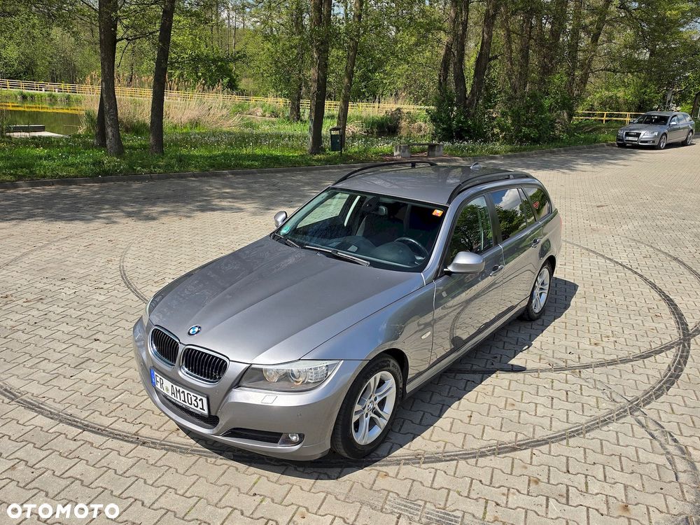 BMW Seria 3 318d - 12