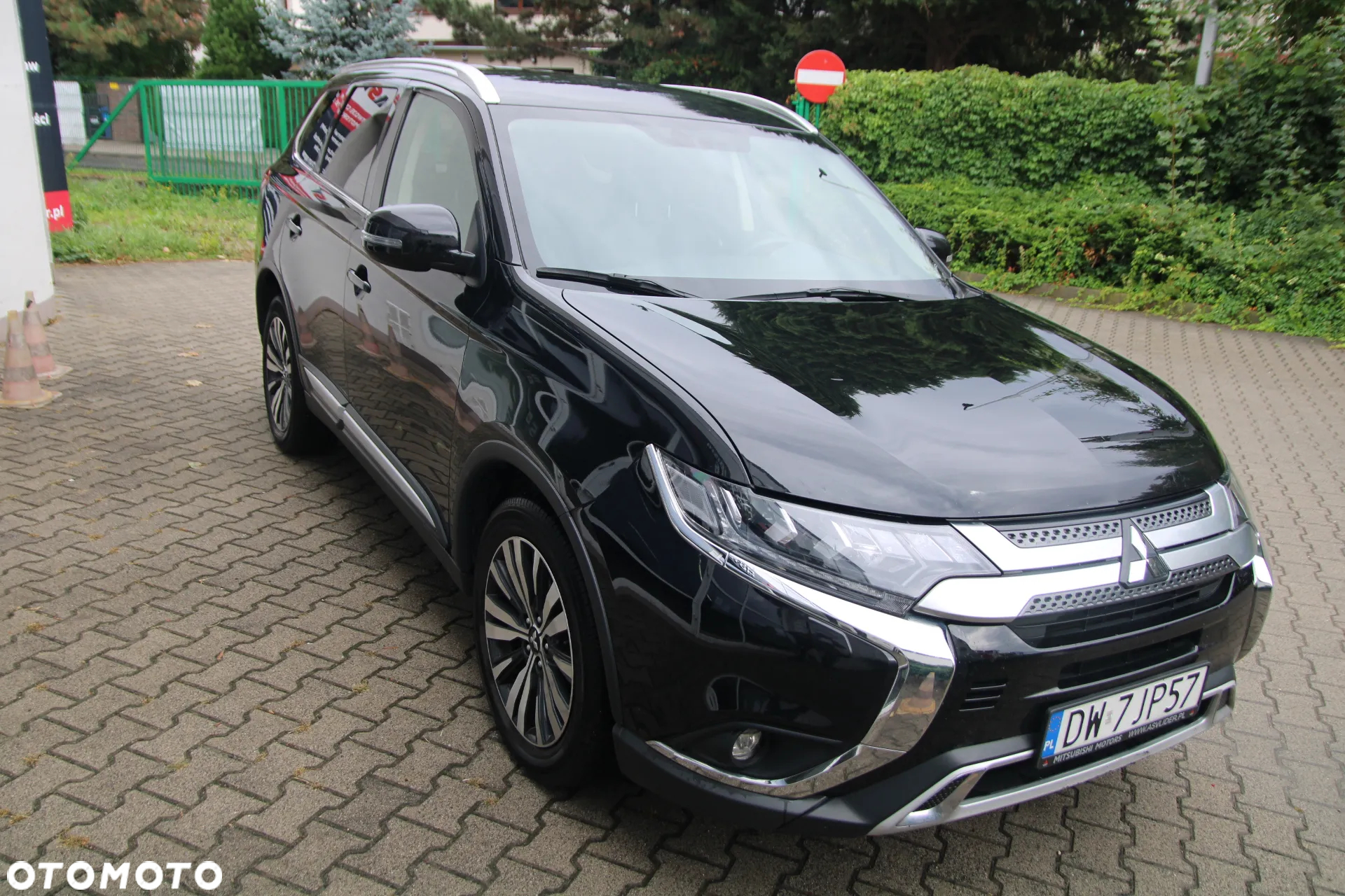 Mitsubishi Outlander 2.0 Intense + 4WD CVT - 4