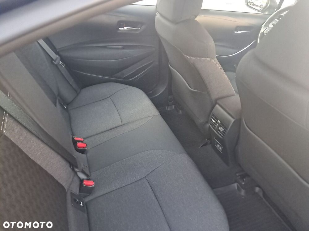 Toyota Corolla - 10