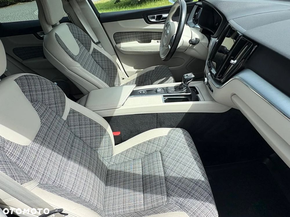 Volvo XC 60 D4 AWD Inscription - 20