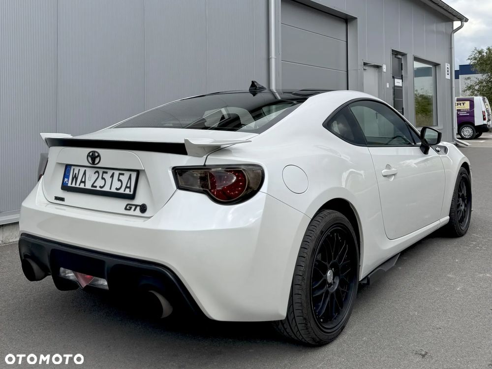 Toyota GT86 2.0 Prestige - 8