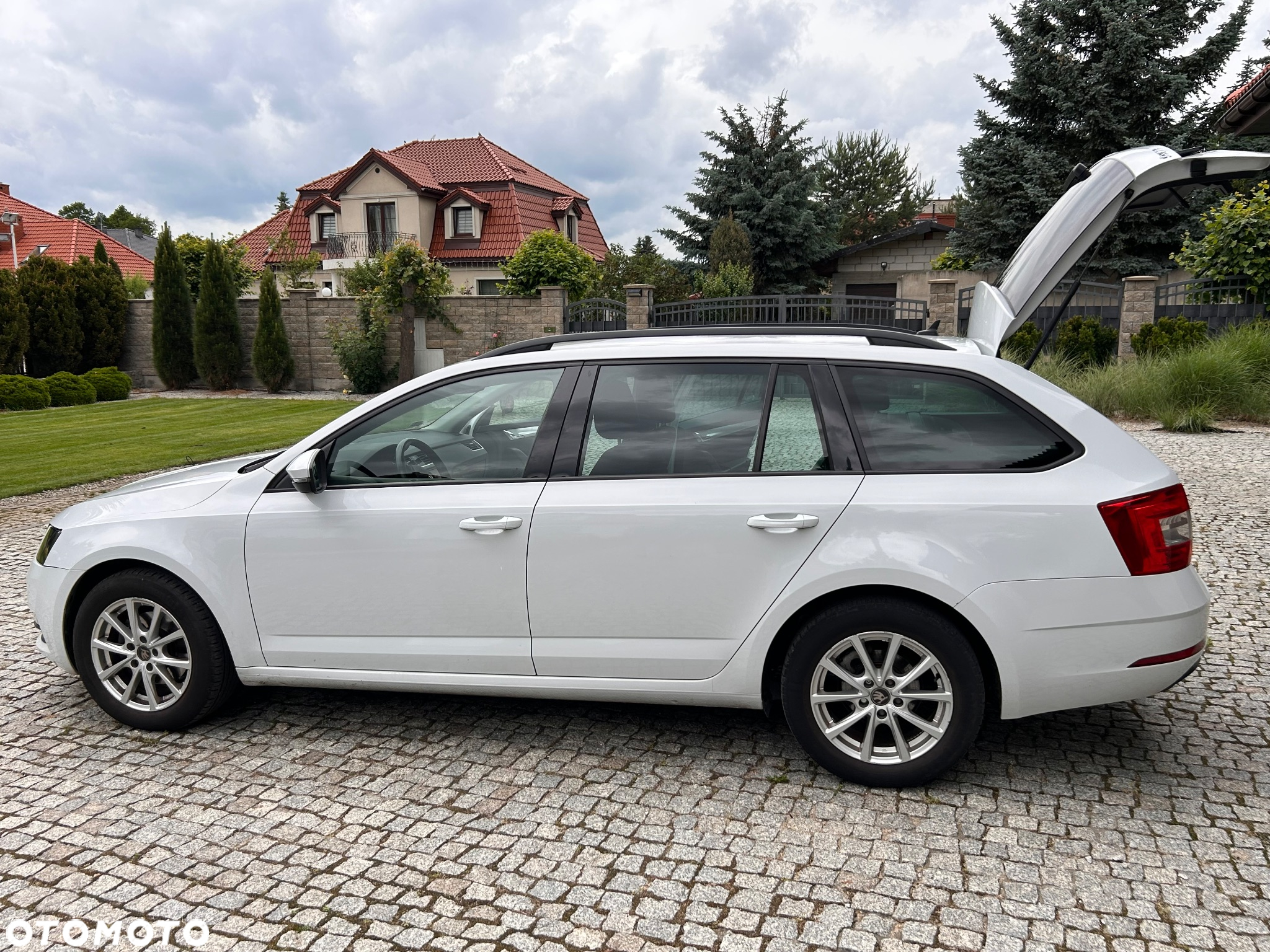Skoda Octavia 1.5 TSI ACT Active - 2