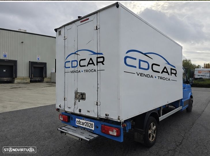 VW Crafter 35 2.0 TDI CD Médio - 3