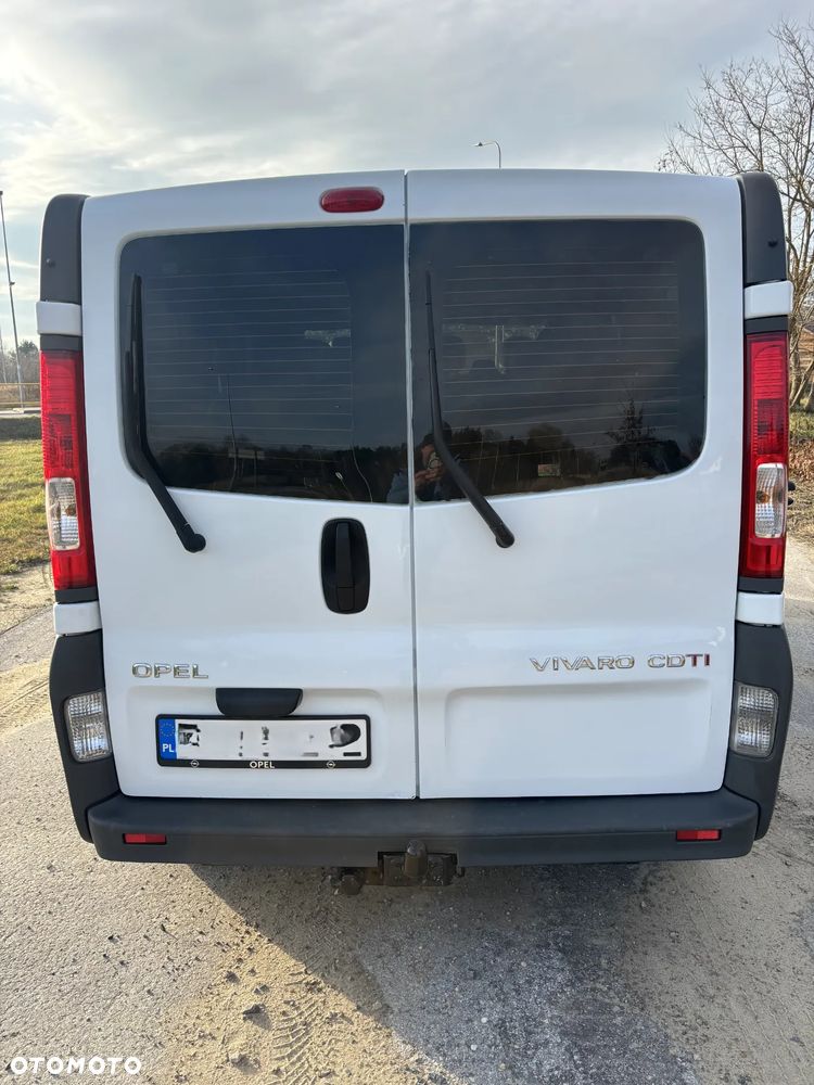 Opel Vivaro L2H1 2.9t Essentia - 11