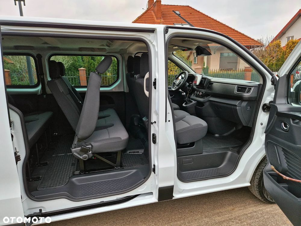 Renault Trafic 2.0 dCi - 27