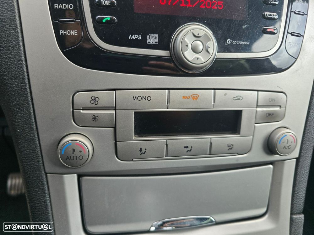 Ford S-Max 1.8 TDCi Titanium 7L - 18