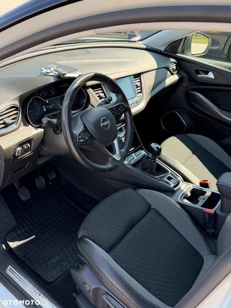 Opel Grandland X 1.2 T GPF Innovation S&S - 12