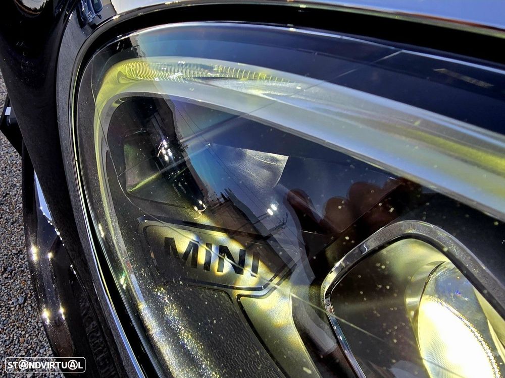 MINI Countryman Cooper SE Premium Essential Auto - 10