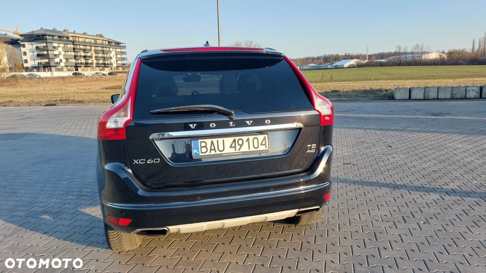 Volvo XC 60 T5 Momentum - 3