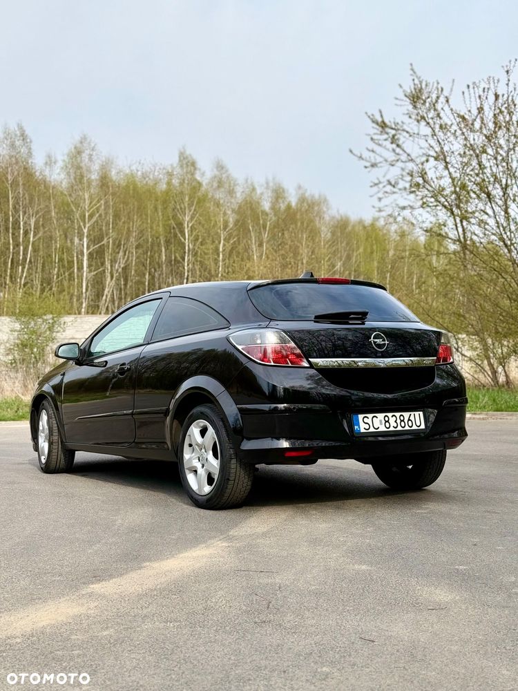Opel Astra 1.4 - 8