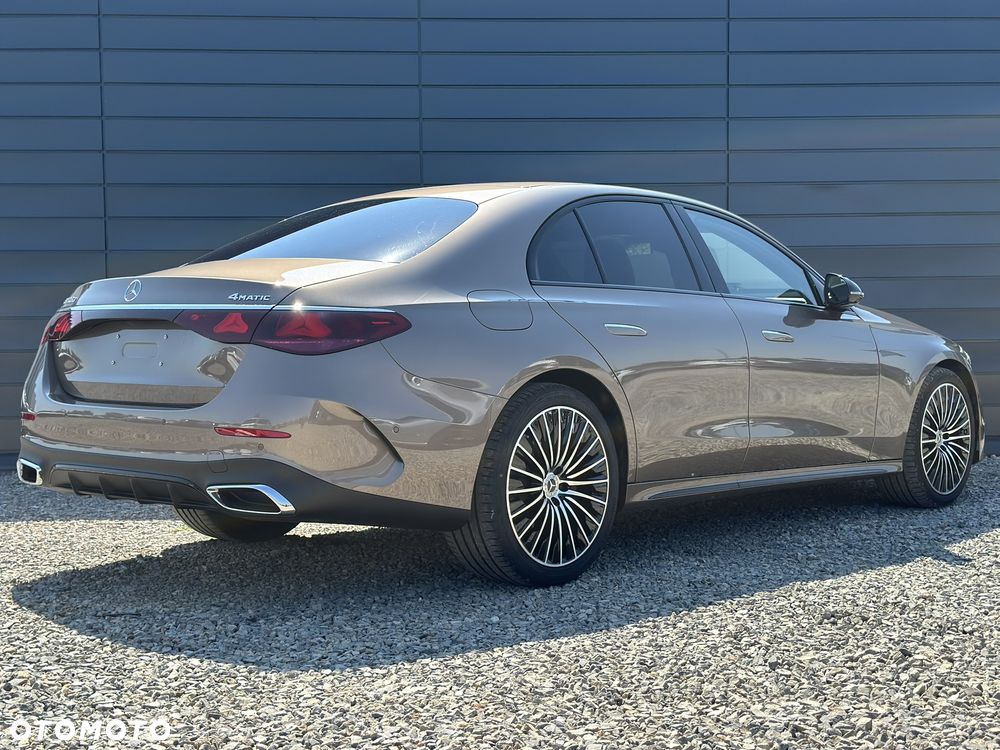 Mercedes-Benz Klasa E 220 d 4-Matic AMG - 5