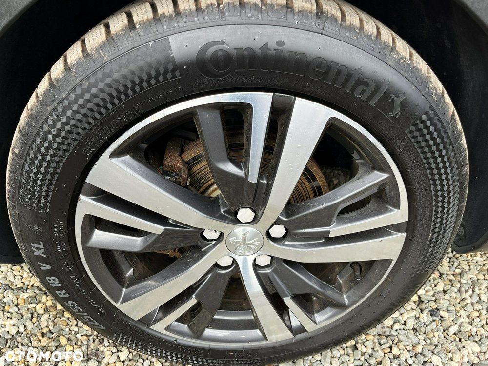 Peugeot 3008 1.2 PureTech Allure Pack S&S EAT8 - 39