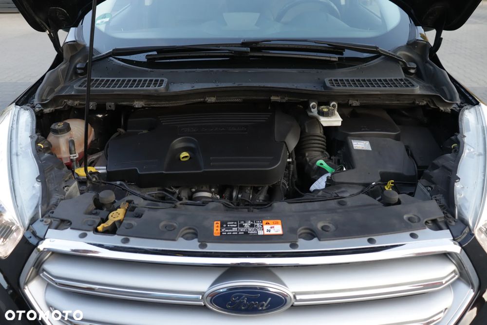 Ford Kuga 2.0 TDCi 4WD Titanium Plus - 36