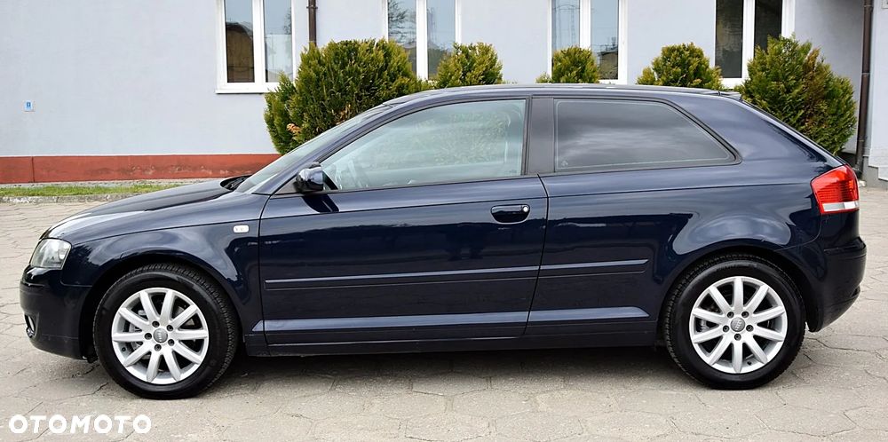 Audi A3 3-drzwiowe 1.6 S Line Sportpaket plus - 4