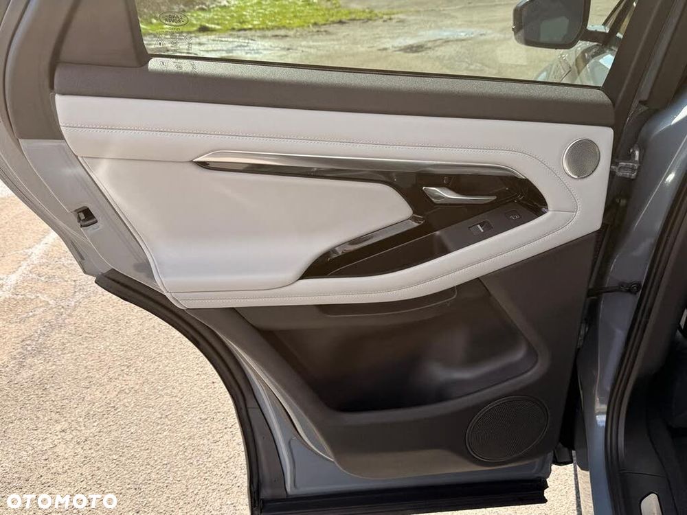 Land Rover Range Rover Evoque 2.0 P249 mHEV R-Dynamic HSE - 17