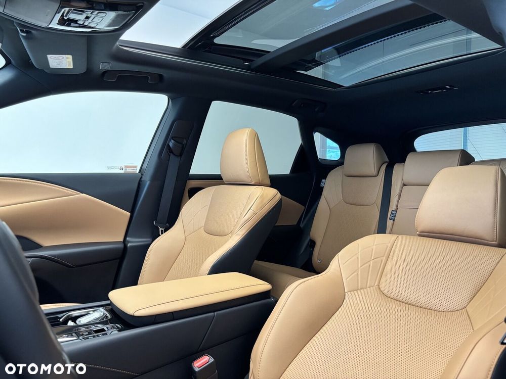 Lexus RX 450h+ F Sport Design - 4