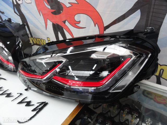 Faróis frontais full Led com pisca dinâmico e welcome light para VW Golf 7 12-17 Look 7,5 com risca vermelha - 3