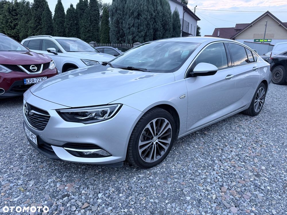 Opel Insignia - 1