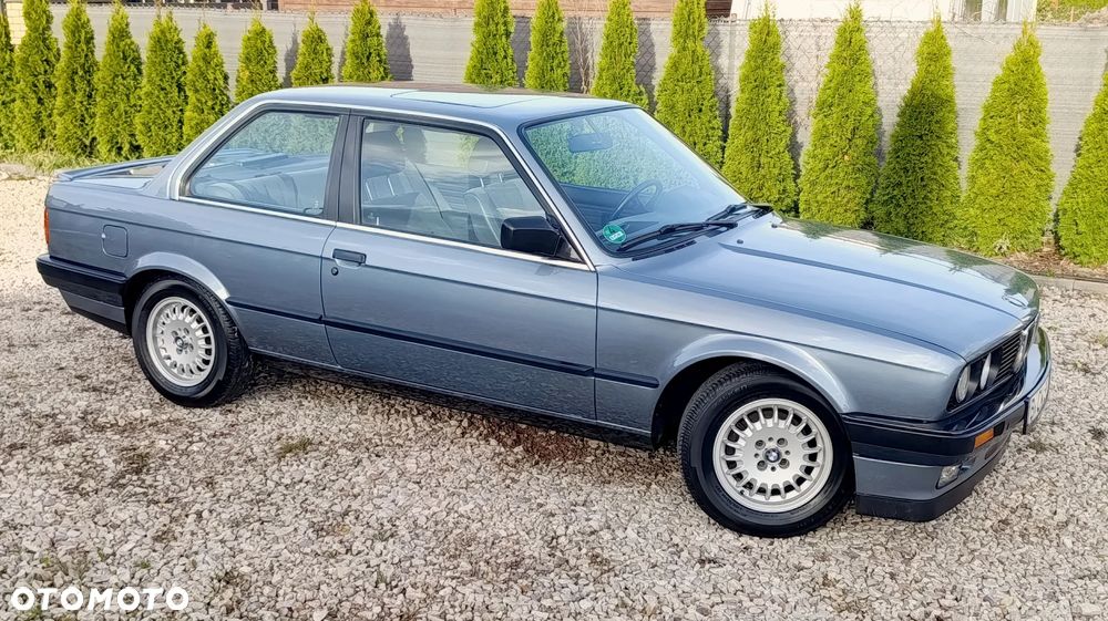BMW Seria 3 318i - 6