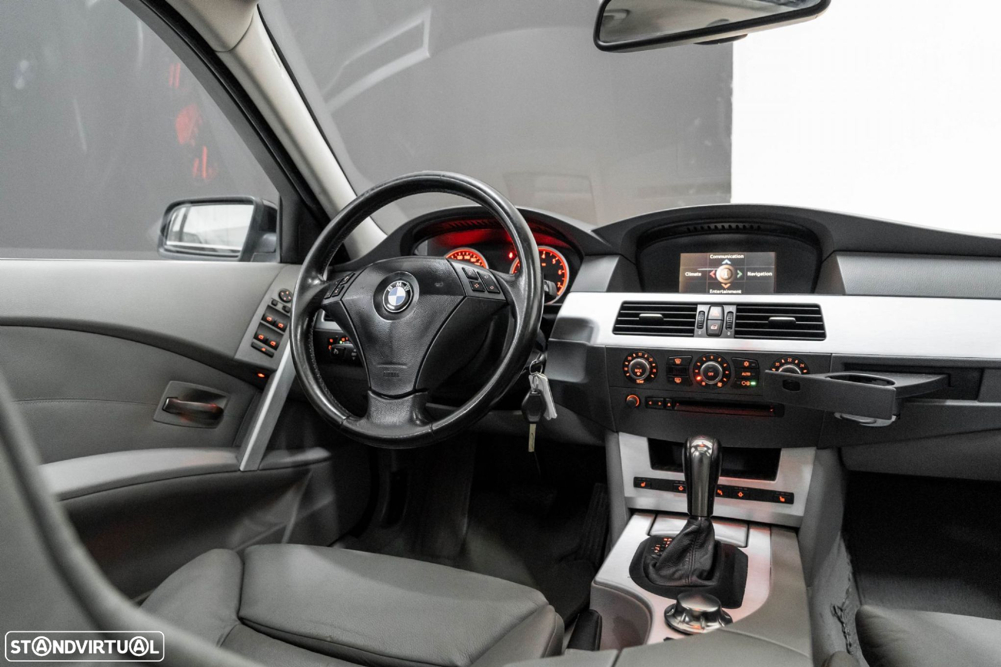 BMW 530 XiA Touring - 14