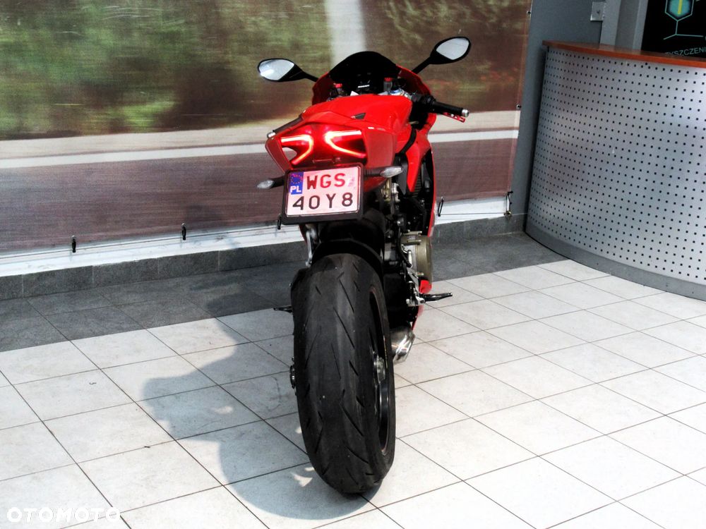 Ducati 1199 Panigale - 9