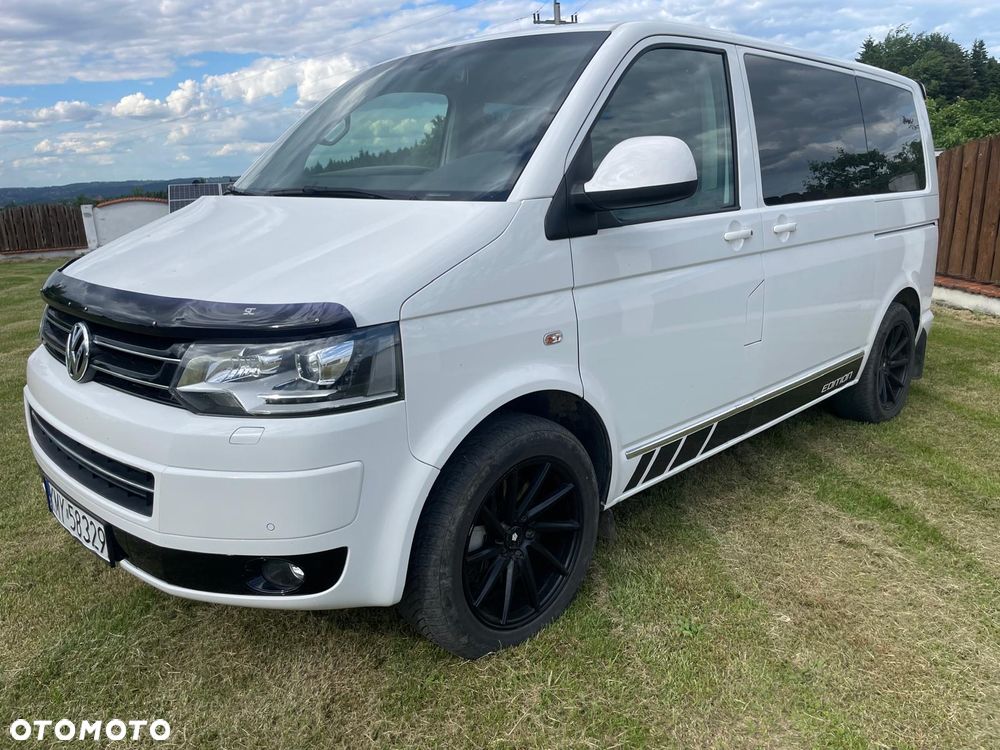 Volkswagen Multivan - 1