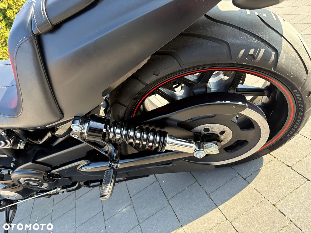 Harley-Davidson V-Rod Night Rod - 8