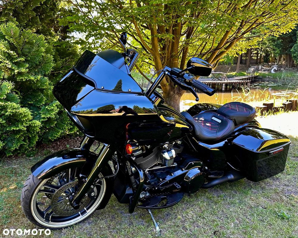 Harley-Davidson Touring Road Glide - 8