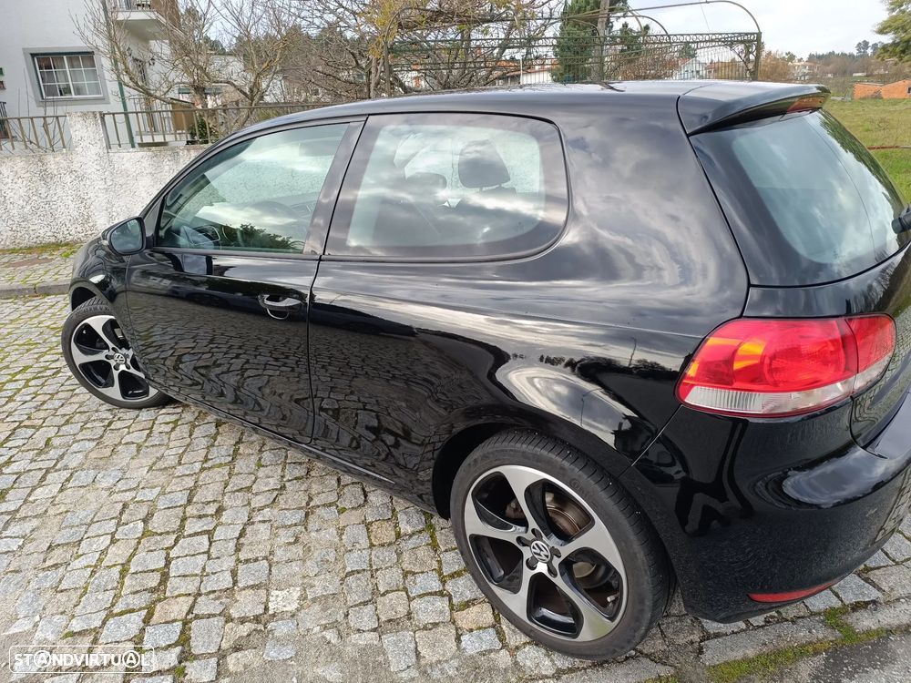 VW Golf 1.6 TDi Confortline - 4