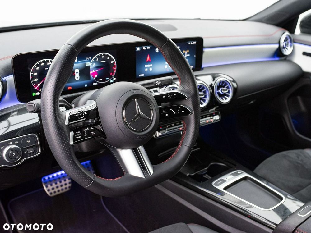 Mercedes-Benz CLA 200 mHEV AMG Line 7G-DCT - 7
