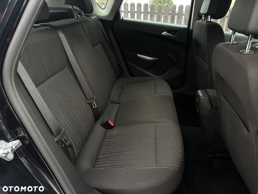 Opel Astra 1.6 Active - 12