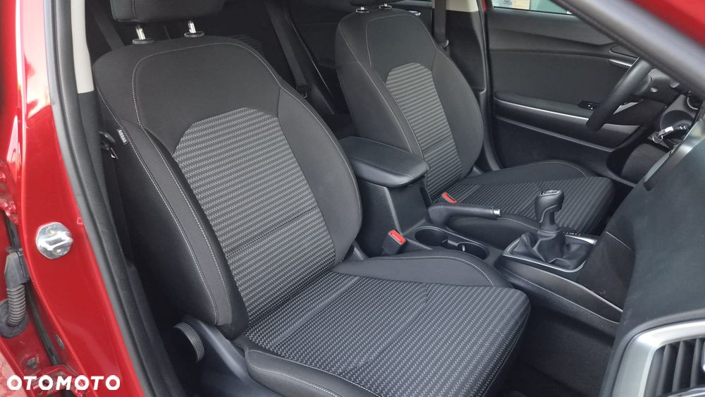 Kia XCeed 1.5 T-GDI M - 25