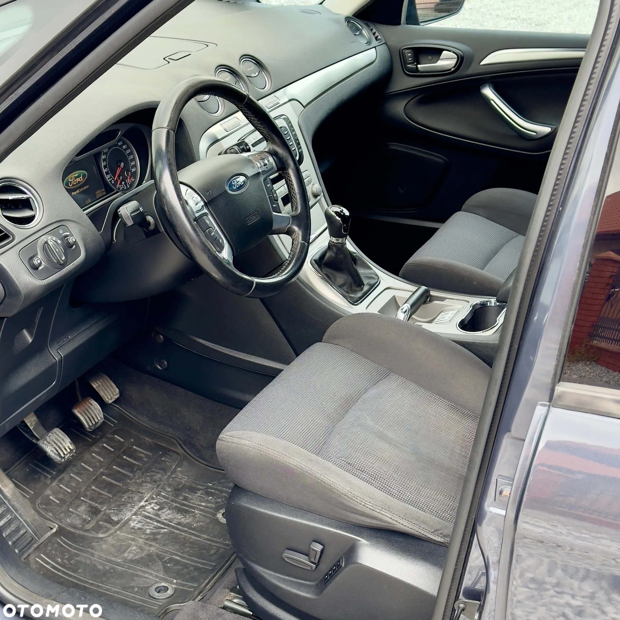 Ford S-Max - 15