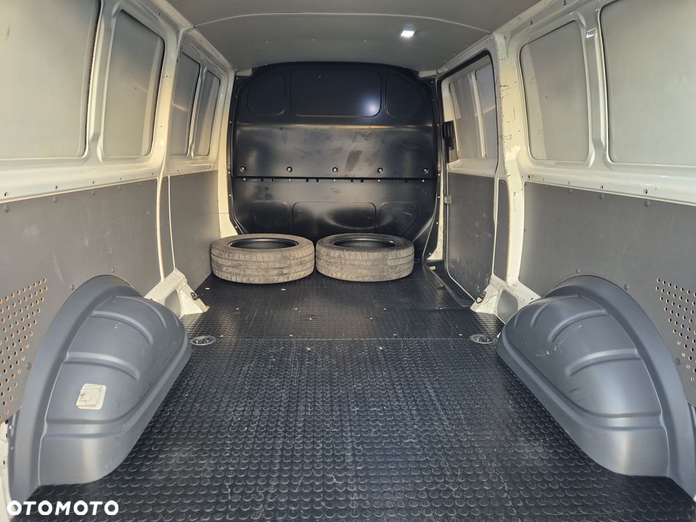 Volkswagen Transporter - 20