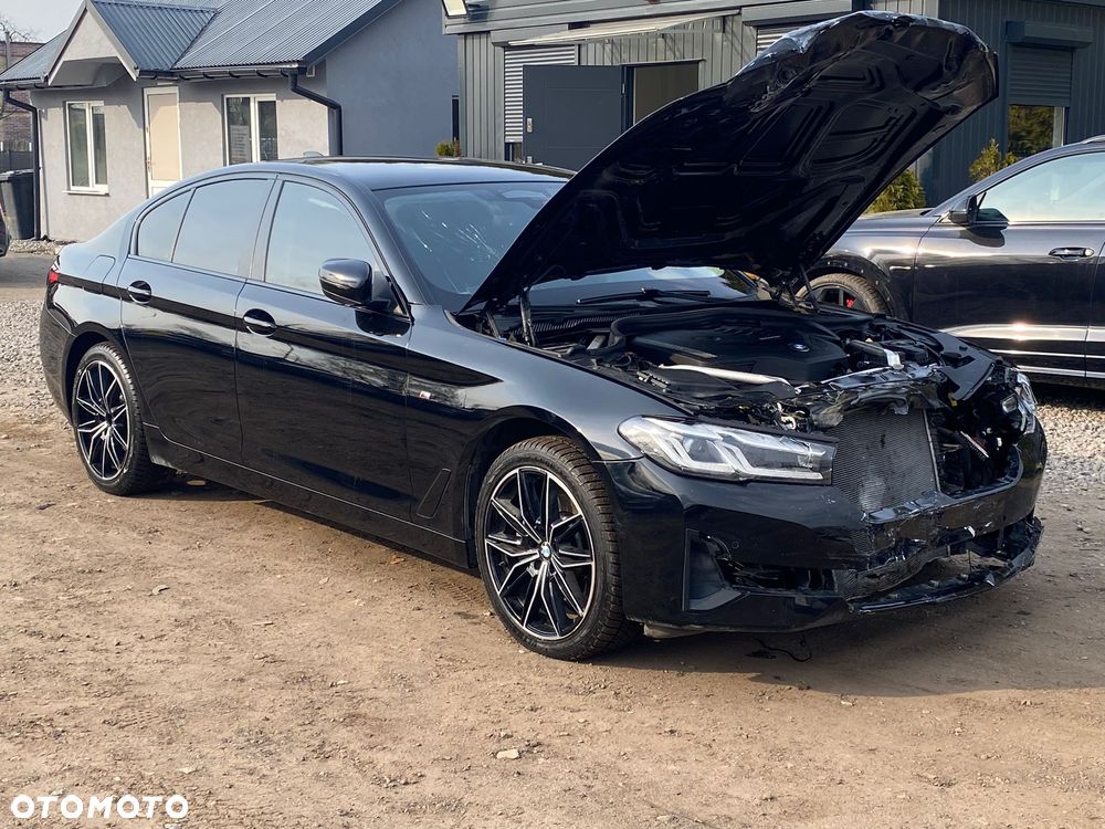 BMW Seria 5 530i Luxury Line sport - 10