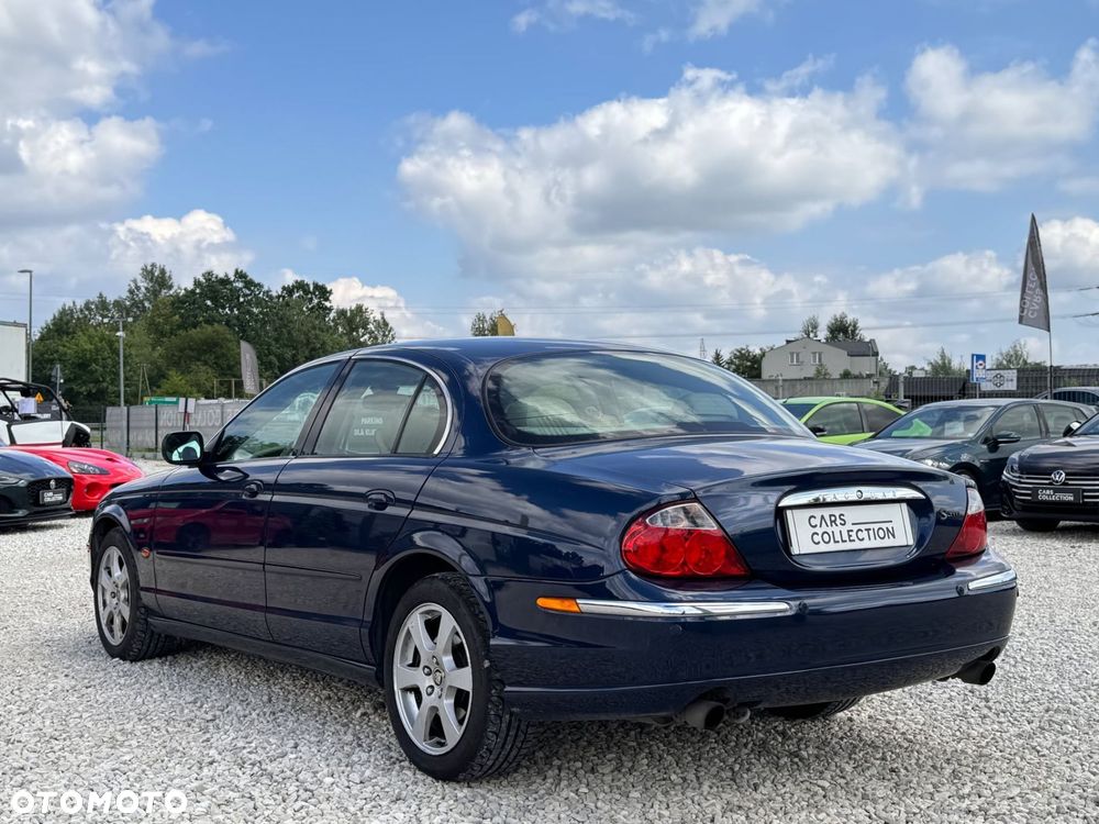 Jaguar S-Type - 7