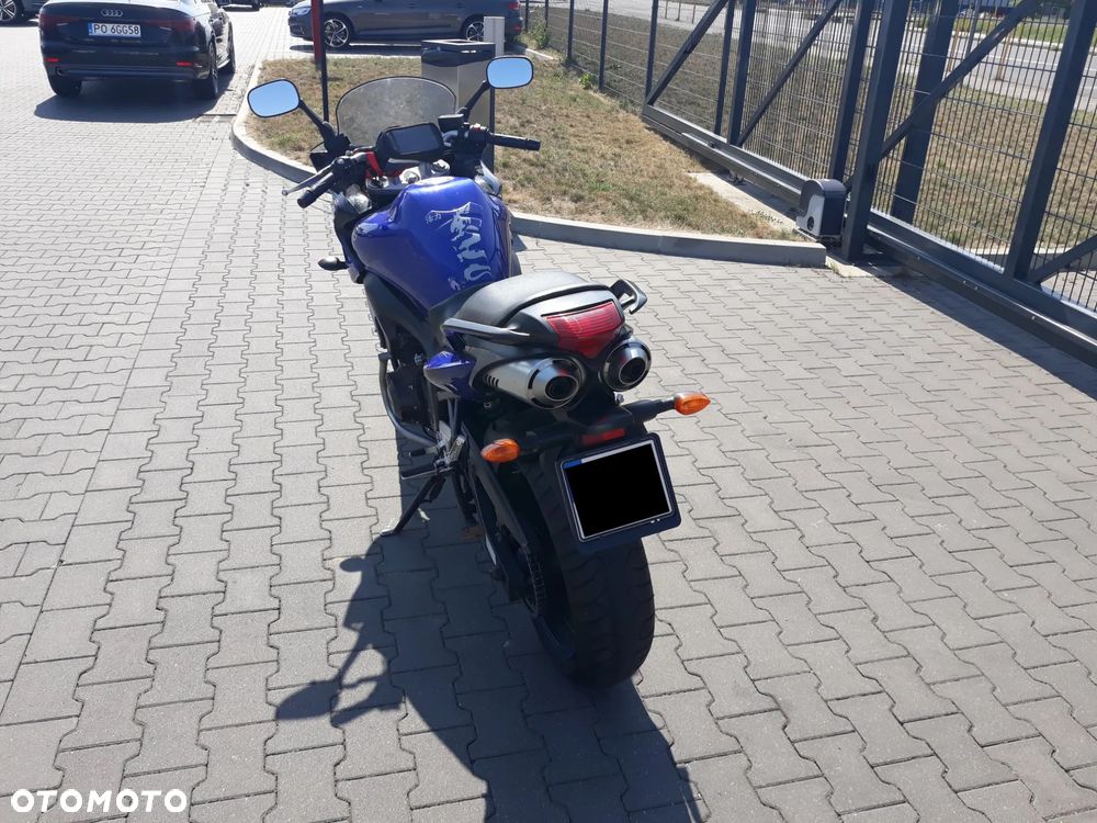 Yamaha FZ6 - 3