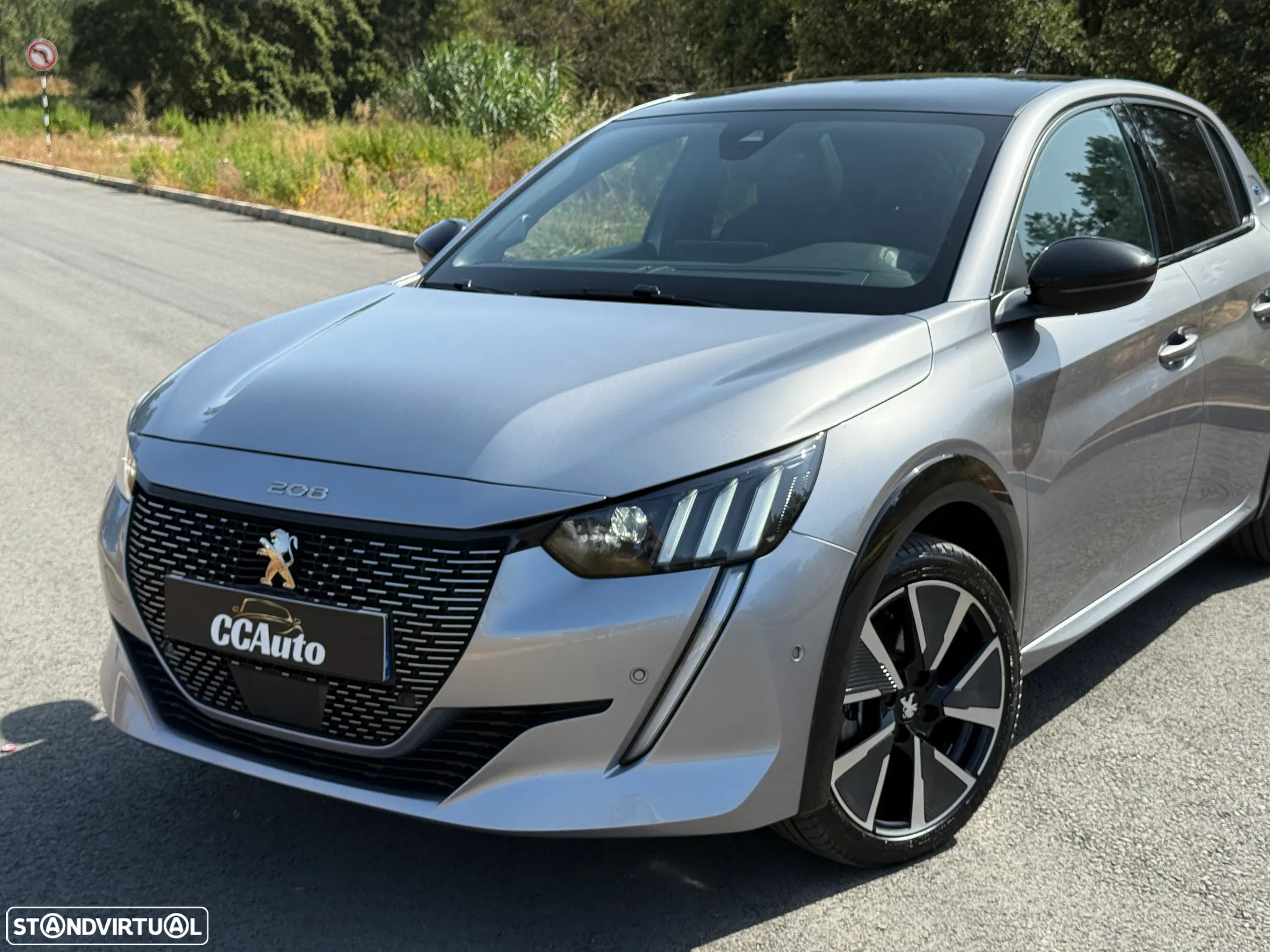 Peugeot e-208 50 kWh GT - 4