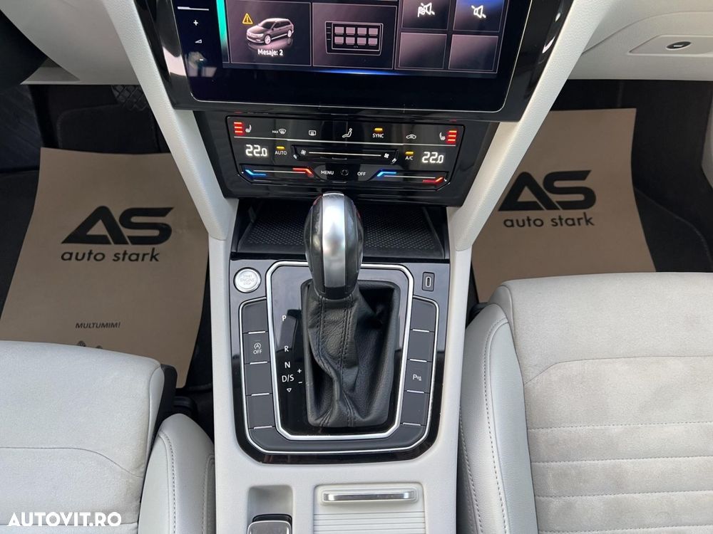 Volkswagen Passat 2.0 TDI SCR DSG Elegance - 33